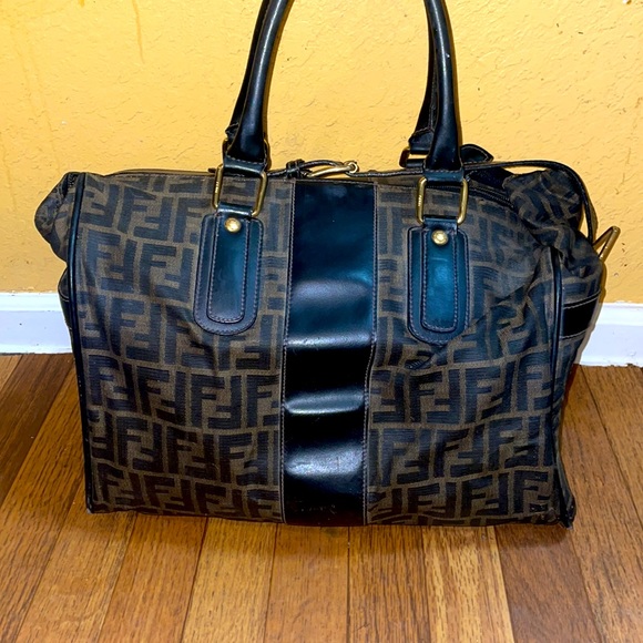 ♠️ Fendi ♠️ - Picture 2 of 16